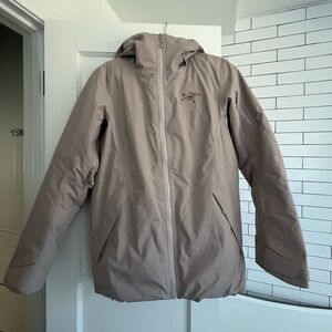 Arc’teryx women’s jacket